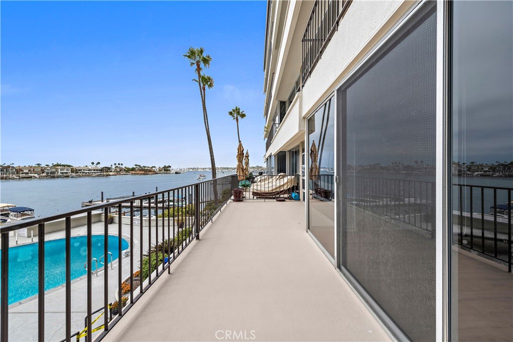 2525 Ocean Boulevard Unit: 2F