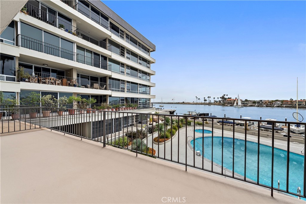 2525 Ocean Boulevard Unit: 2F