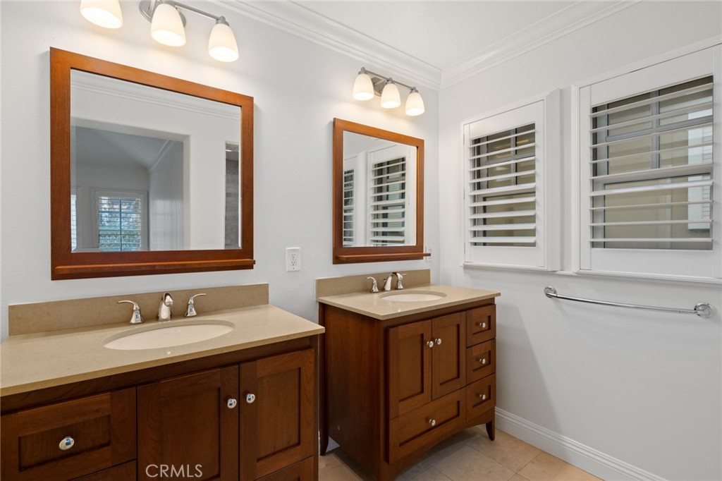 2580 Bungalow Place
