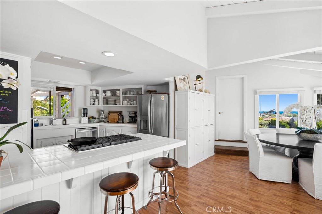 544 De Anza Drive