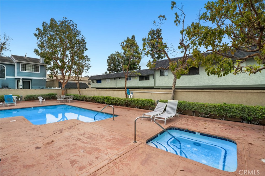 2233 Fairview Road H