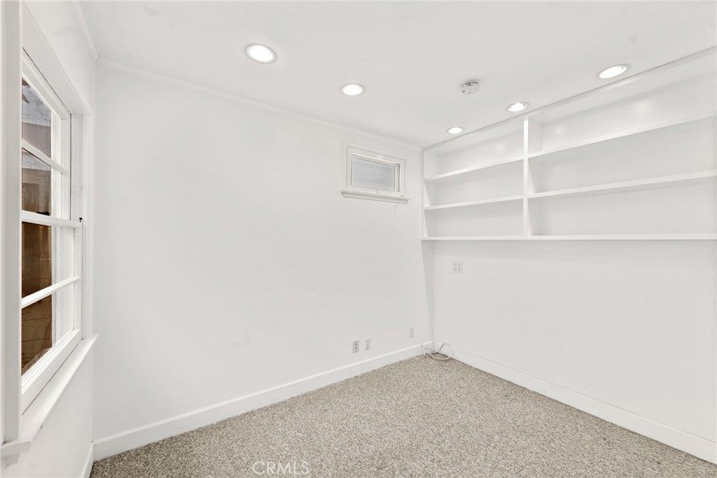 413 Dahlia Avenue