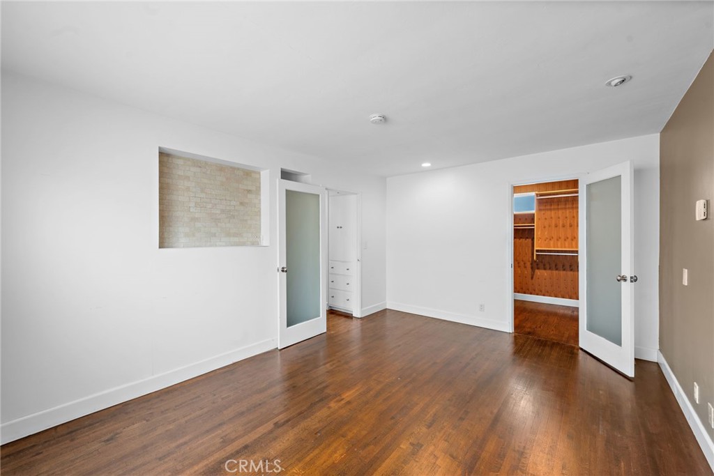 413 Dahlia Avenue
