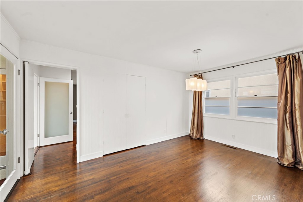 413 Dahlia Avenue