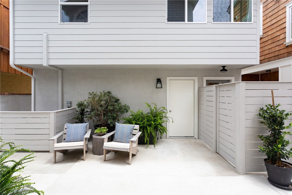 608 Acacia Avenue