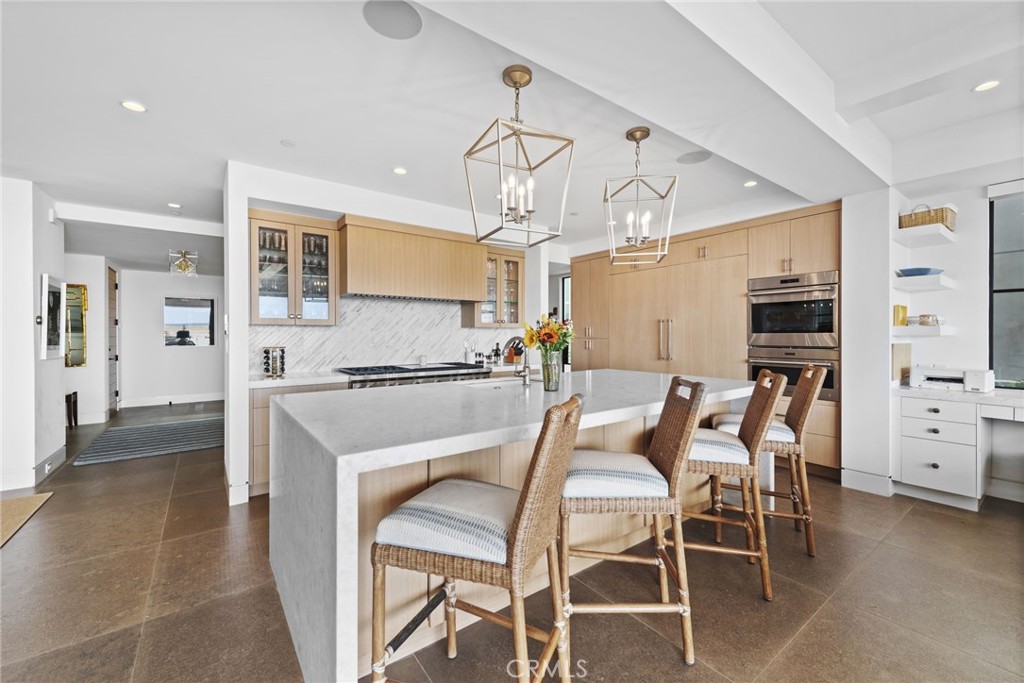 2148 E Oceanfront
