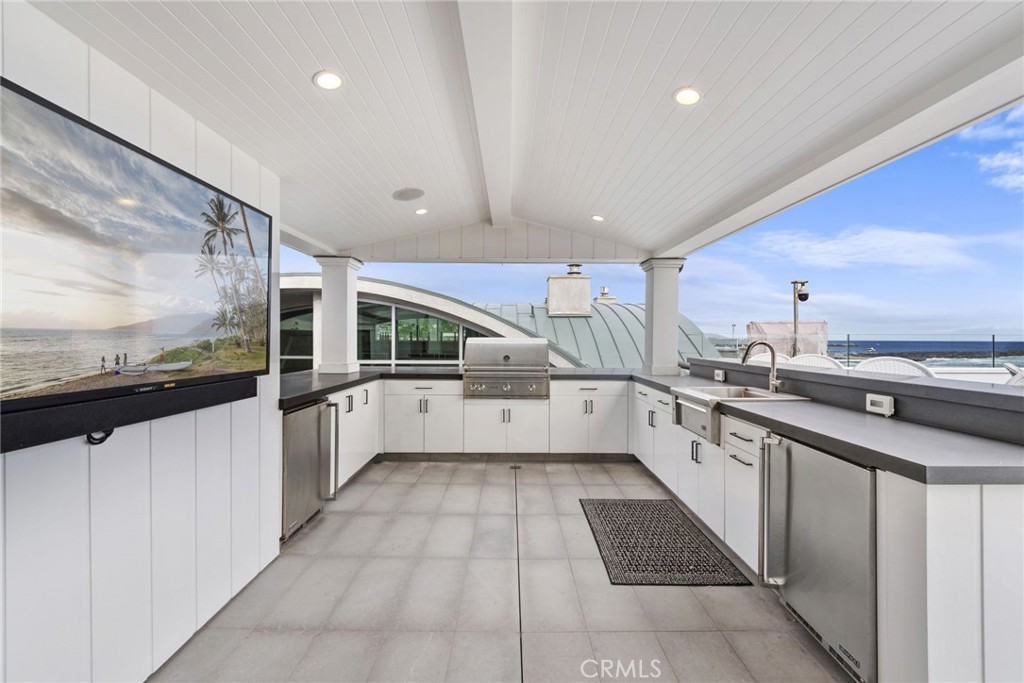 2148 E Oceanfront