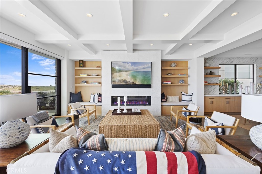 2148 E Oceanfront