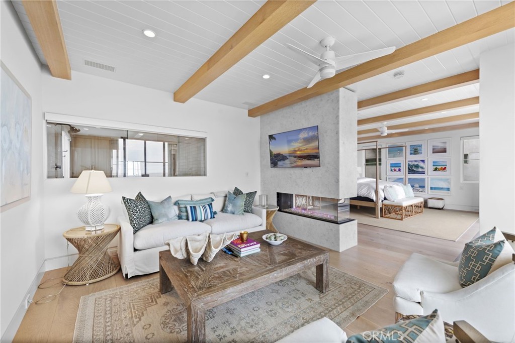 2148 E Oceanfront