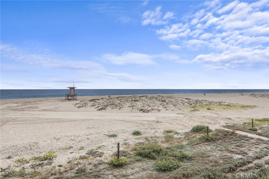 2148 E Oceanfront
