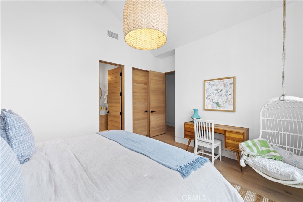 2148 E Oceanfront