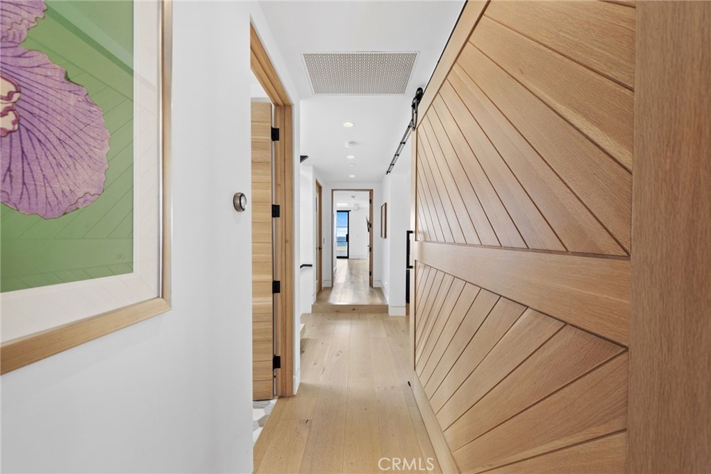 2148 E Oceanfront