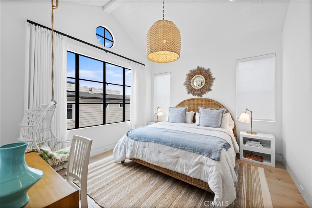 2148 E Oceanfront