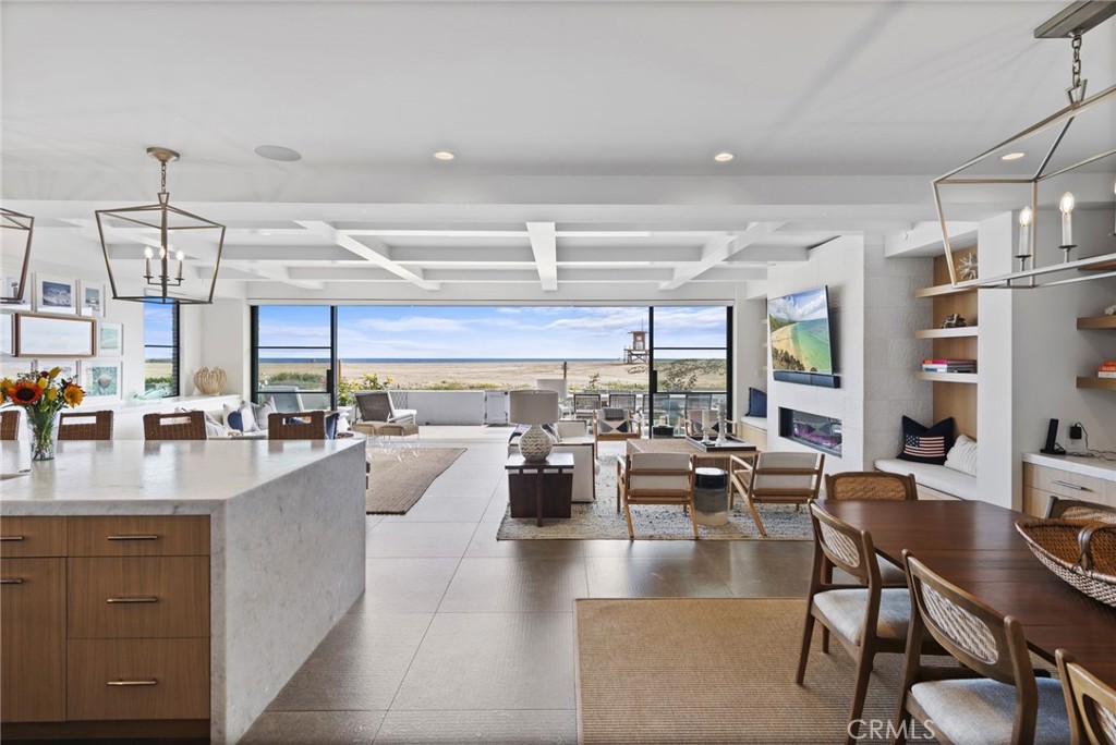 2148 E Oceanfront