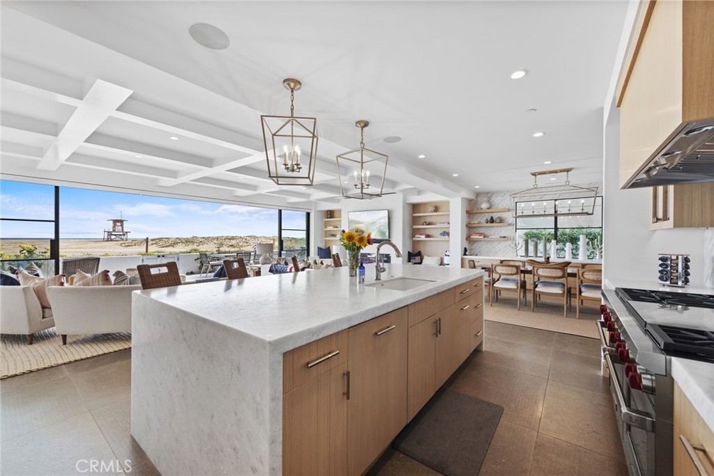 2148 E Oceanfront