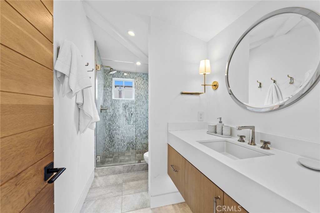 2148 E Oceanfront