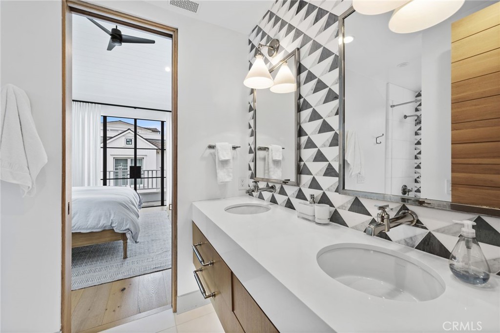 2148 E Oceanfront
