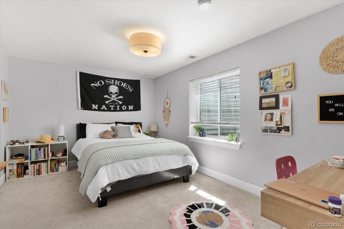 10300 Greenfield Circle