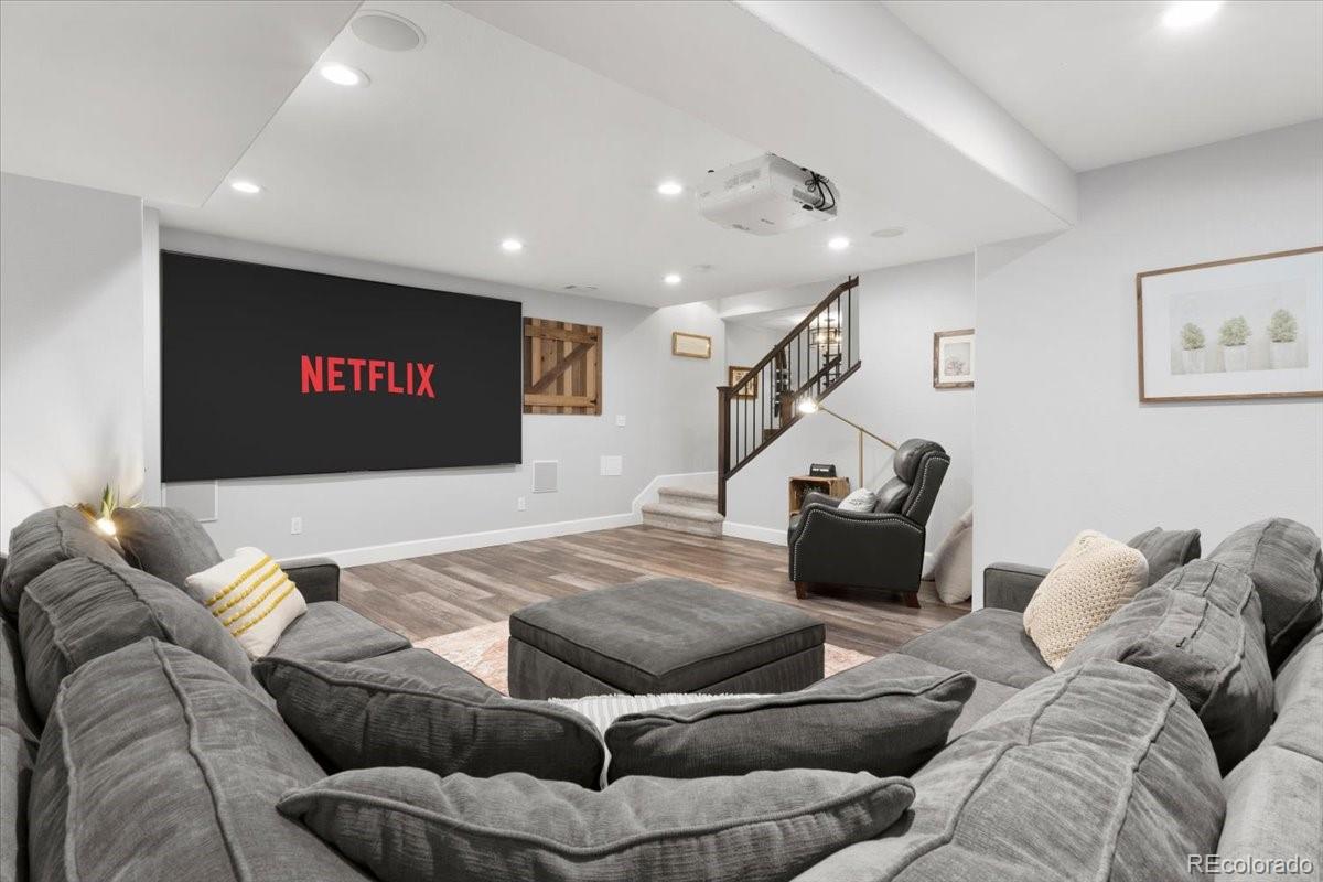 10300 Greenfield Circle