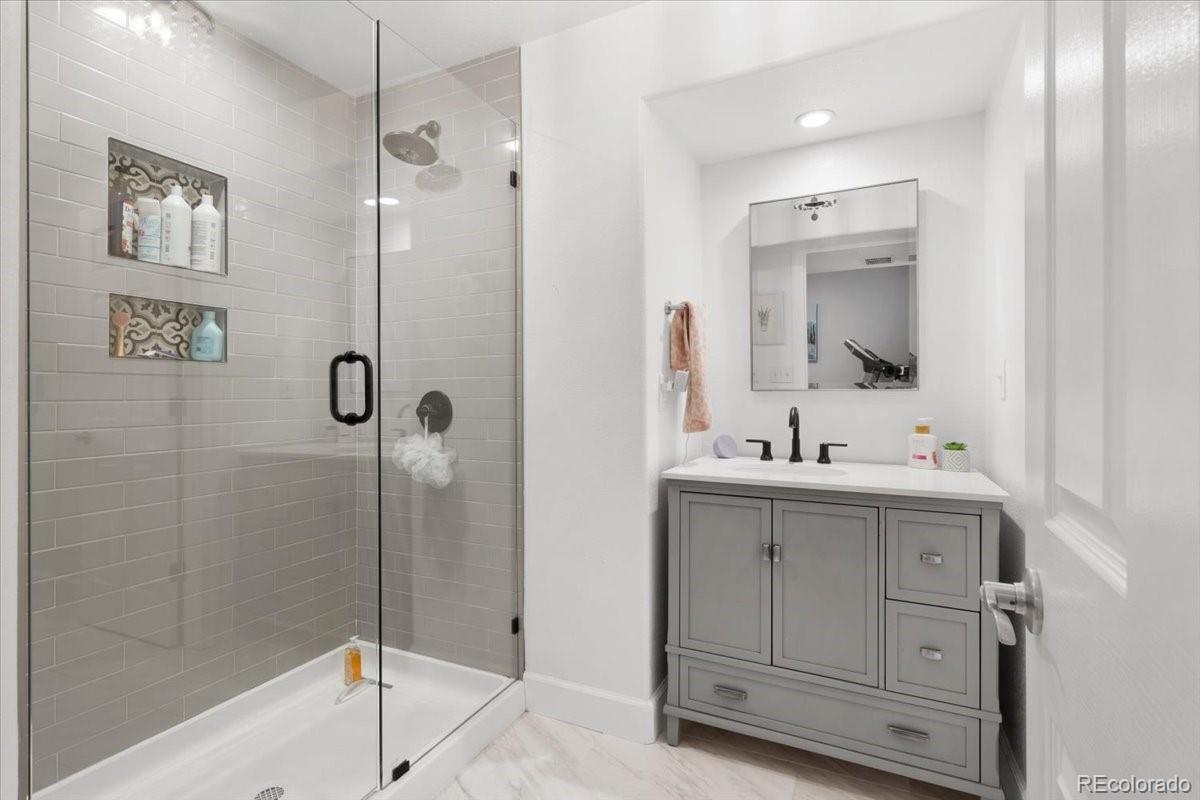 10300 Greenfield Circle