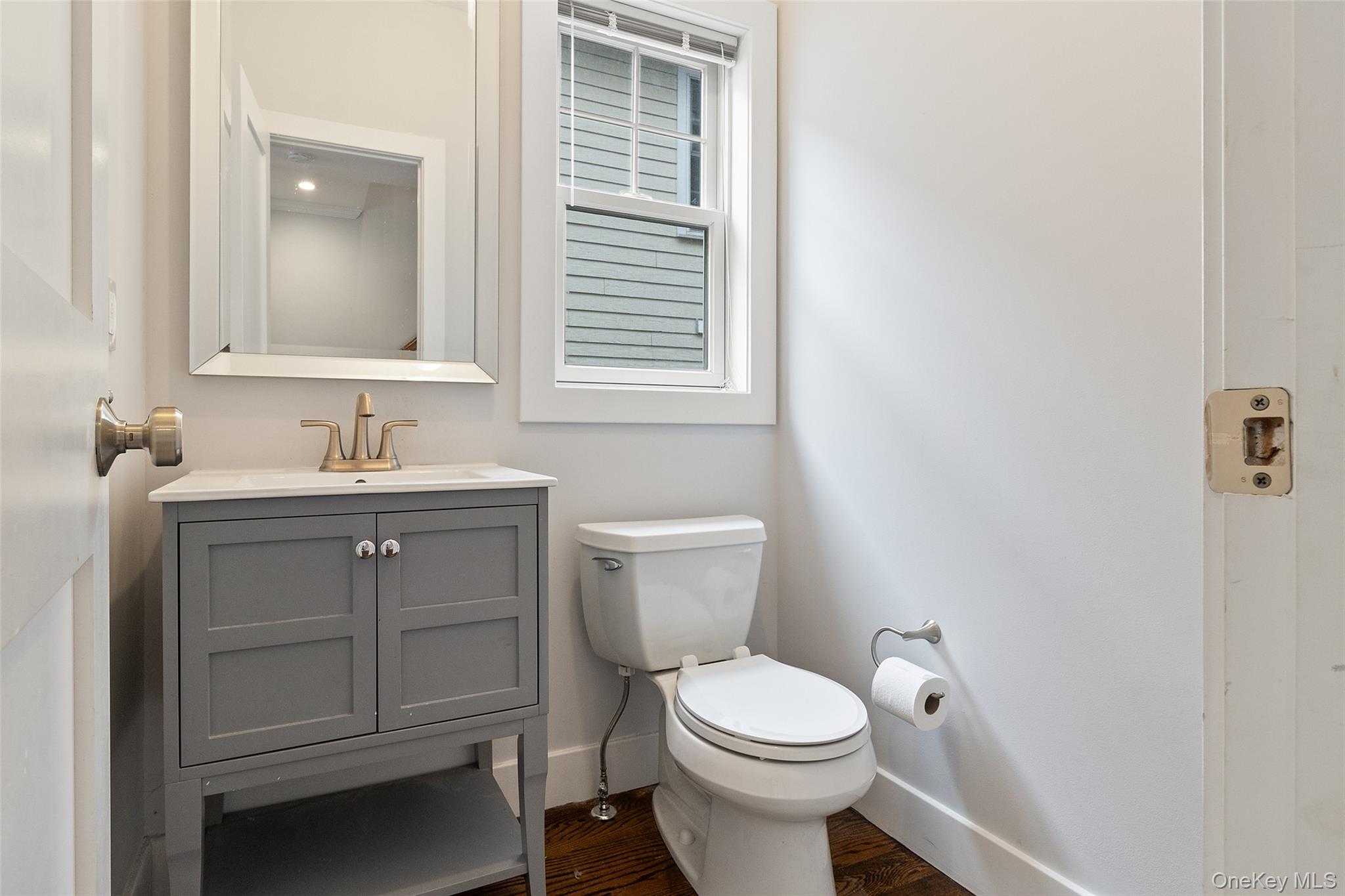 44-46 Ellsworth Avenue Unit: 46