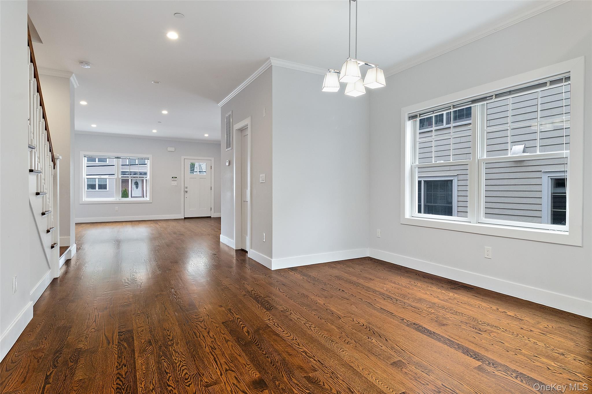 44-46 Ellsworth Avenue Unit: 46