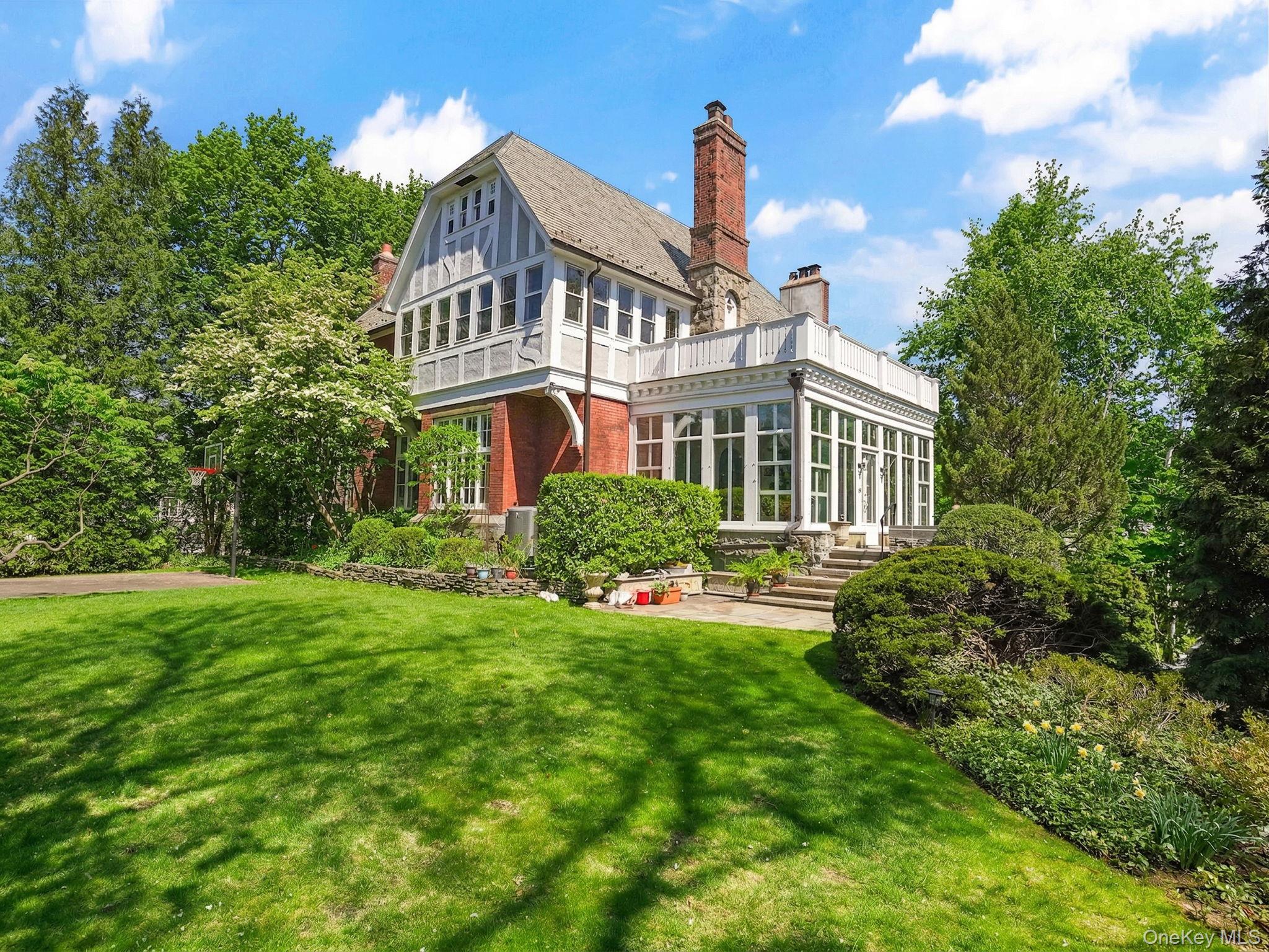 15 Hemlock Road