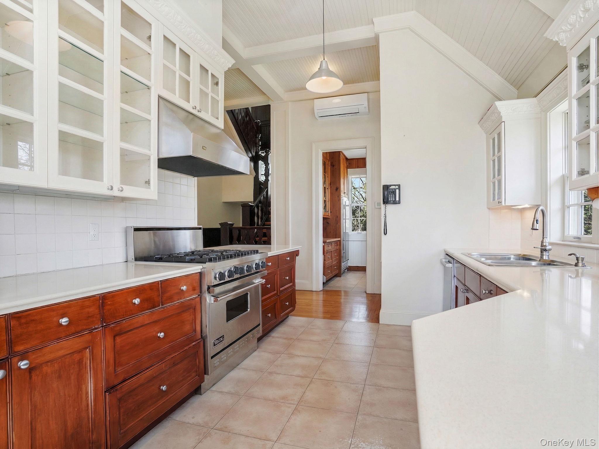 15 Hemlock Road