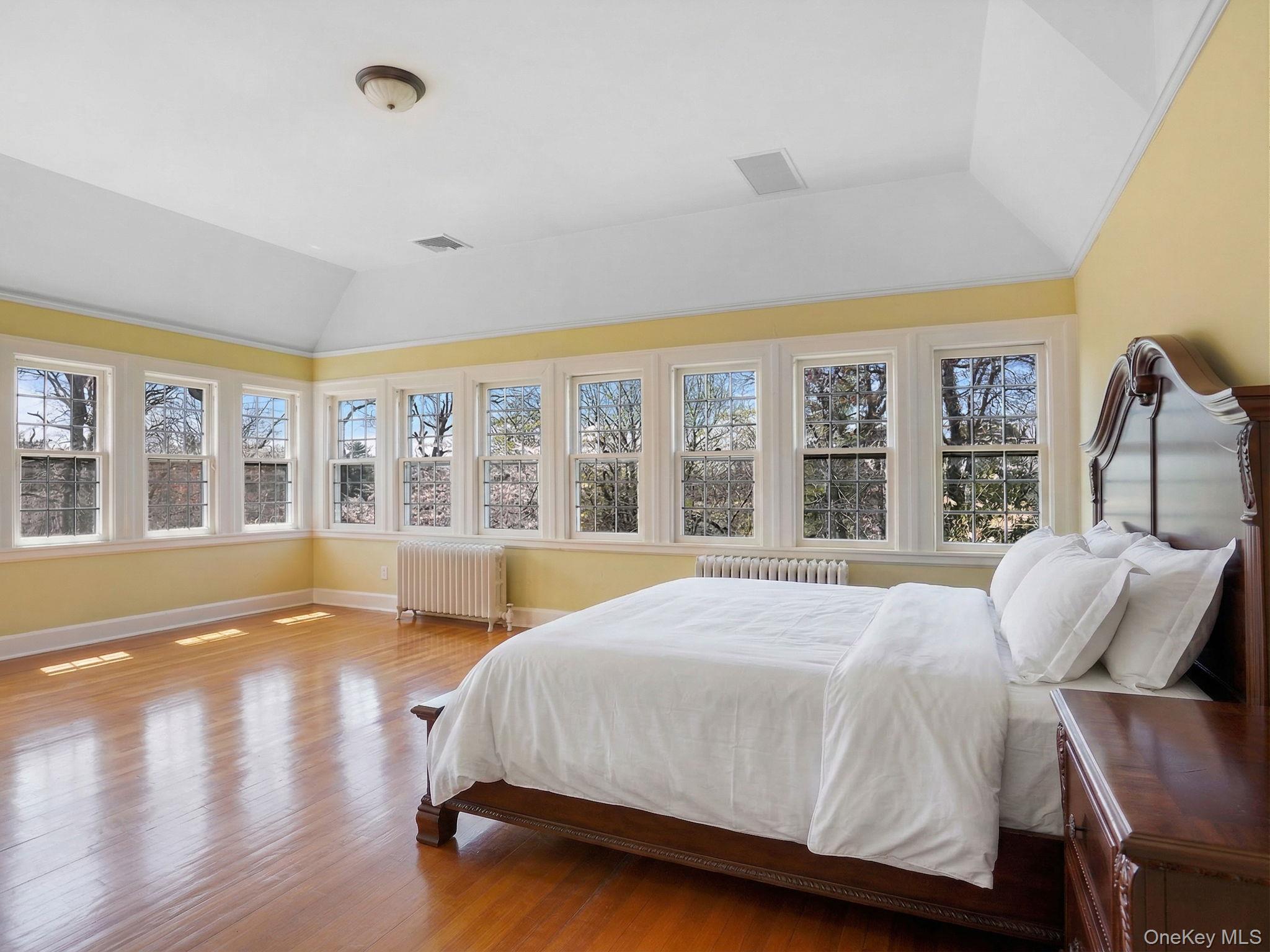 15 Hemlock Road