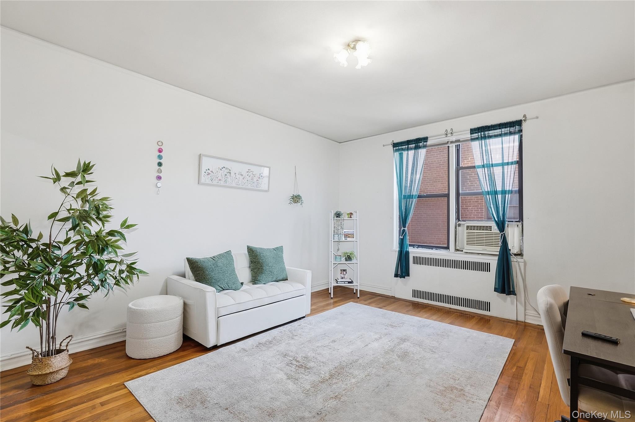 210 Martine Avenue Unit: 5L