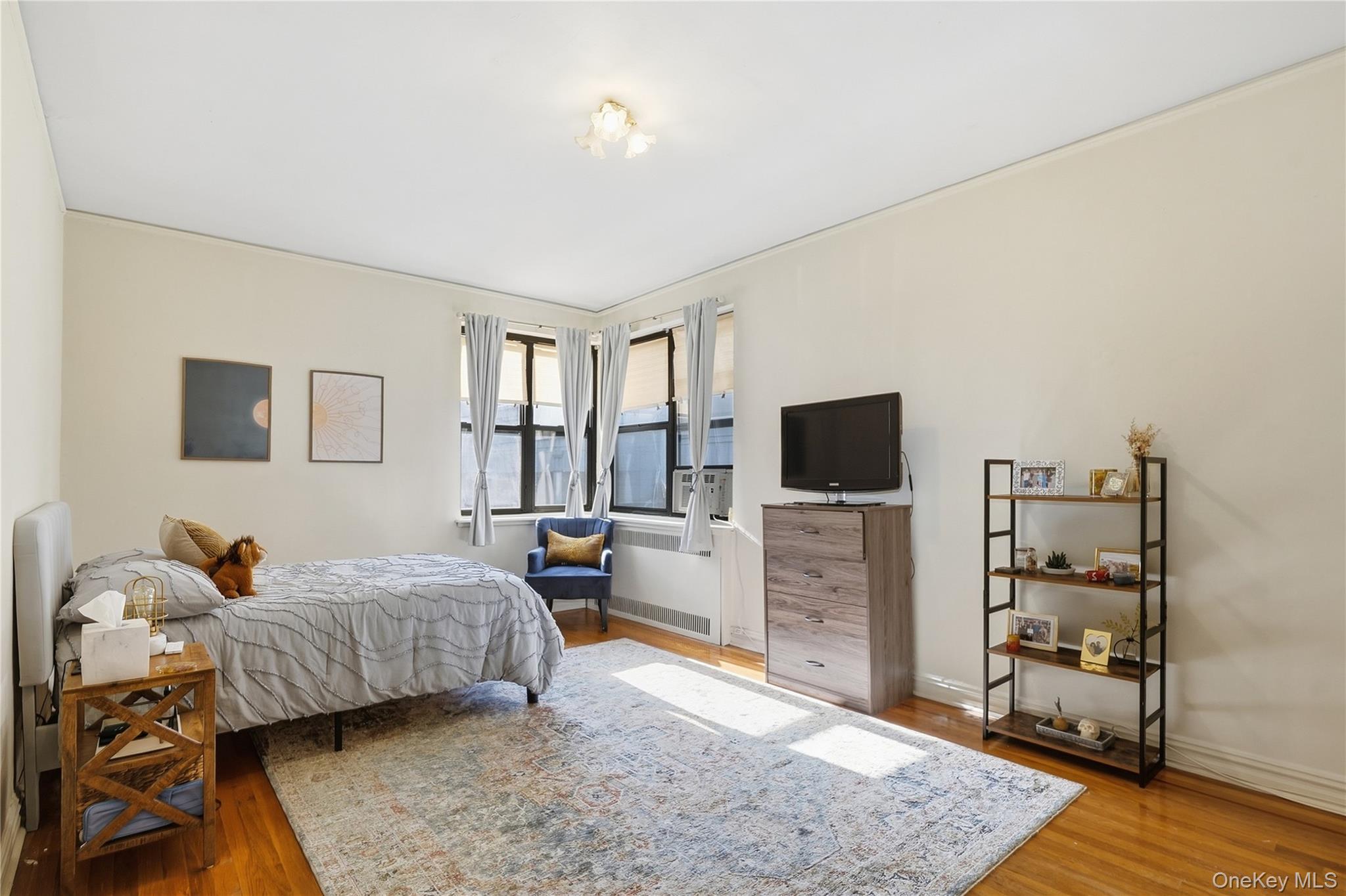 210 Martine Avenue Unit: 5L