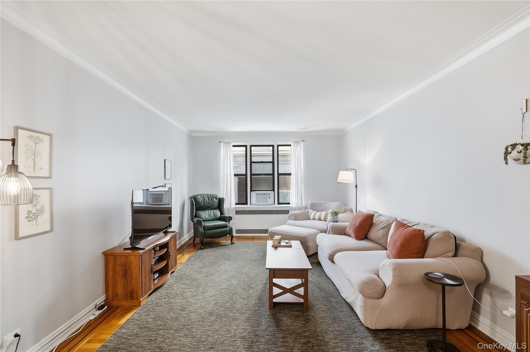 210 Martine Avenue Unit: 5L