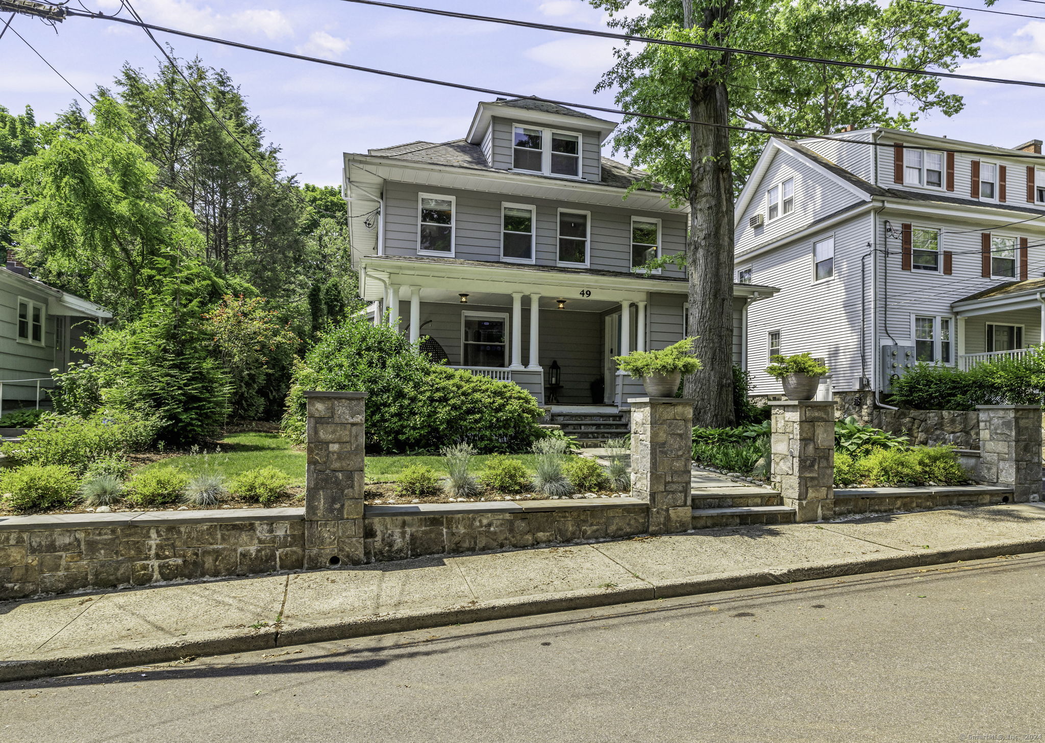 49 Hillcrest Avenue