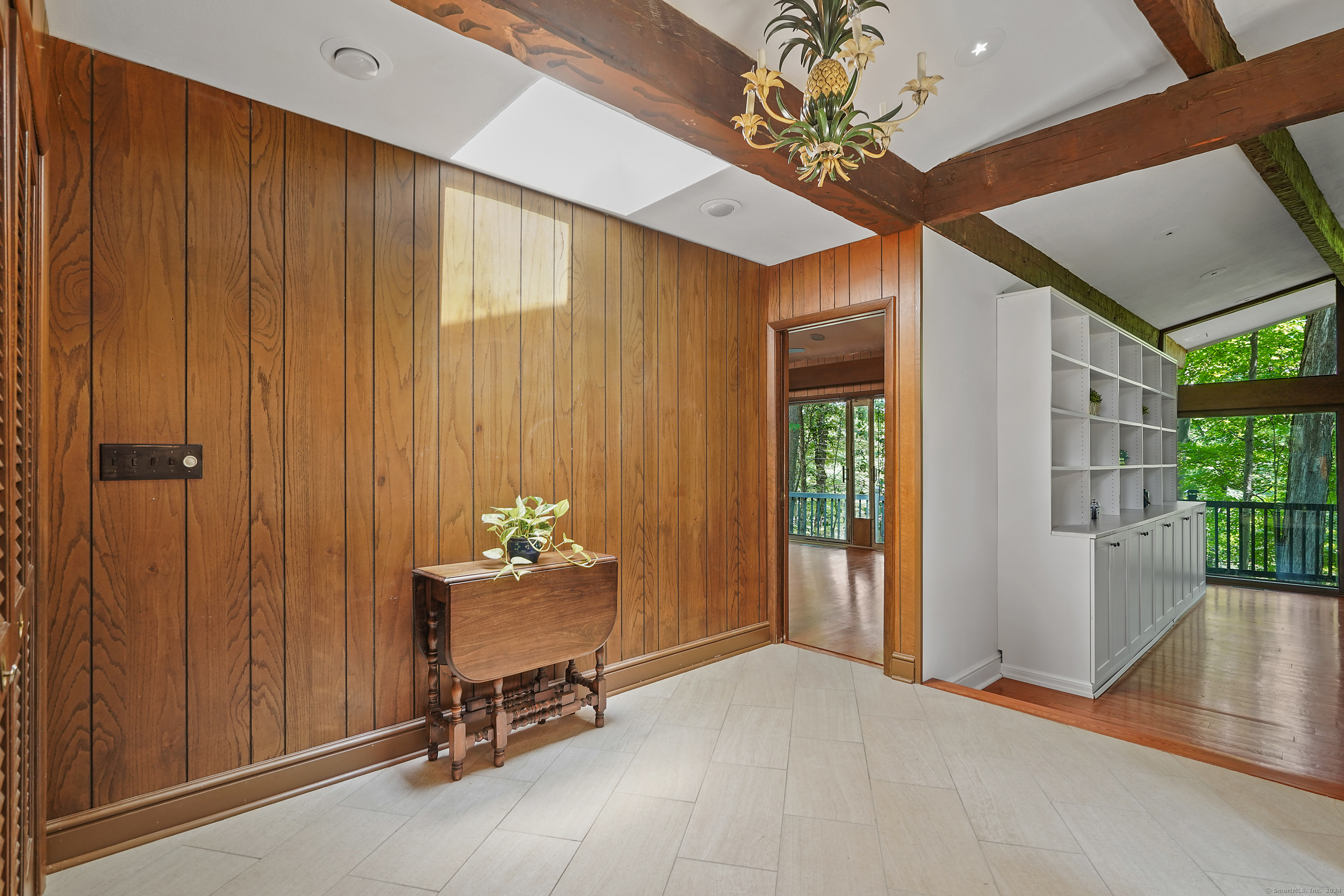 90 Lawrence Hill Road