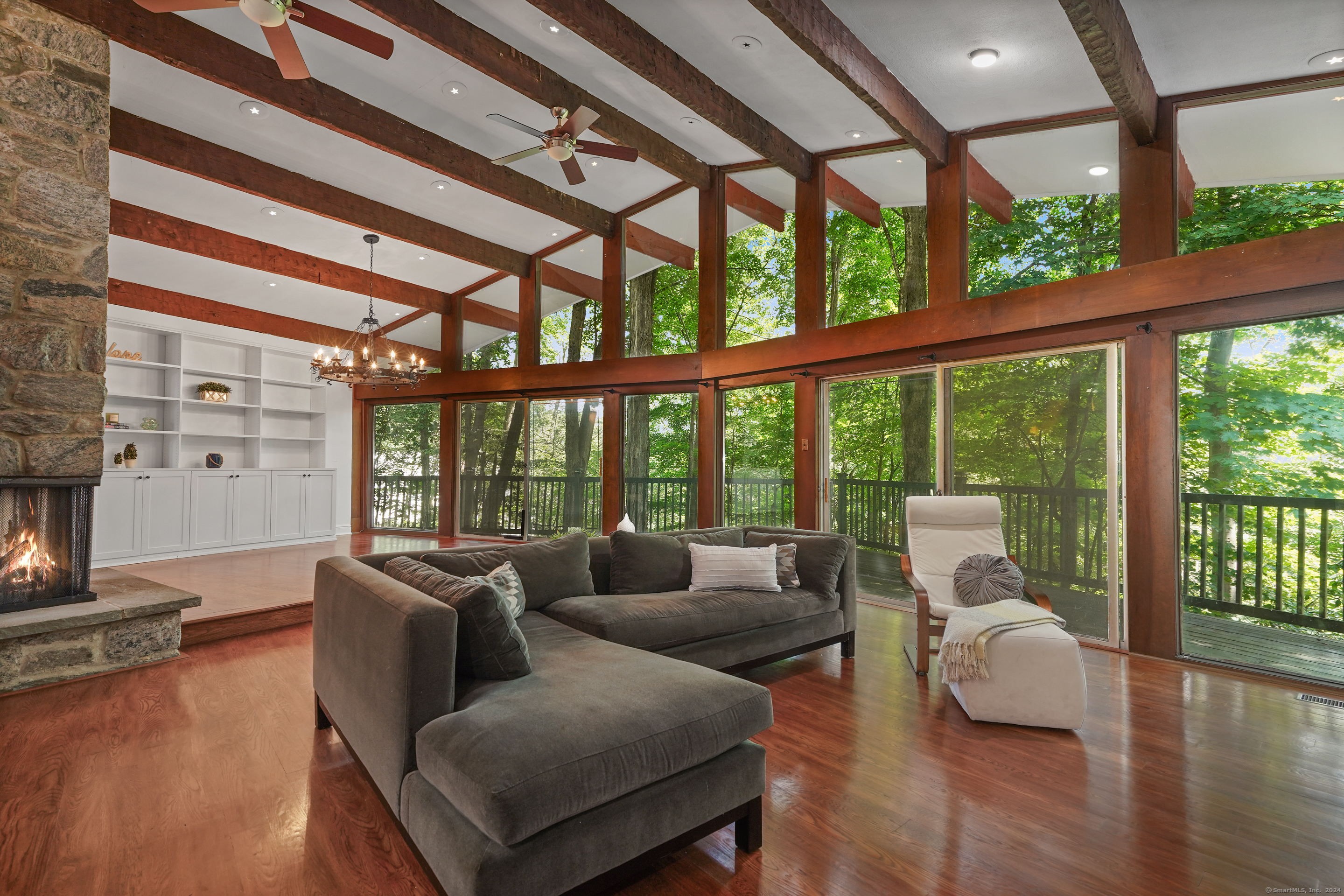90 Lawrence Hill Road