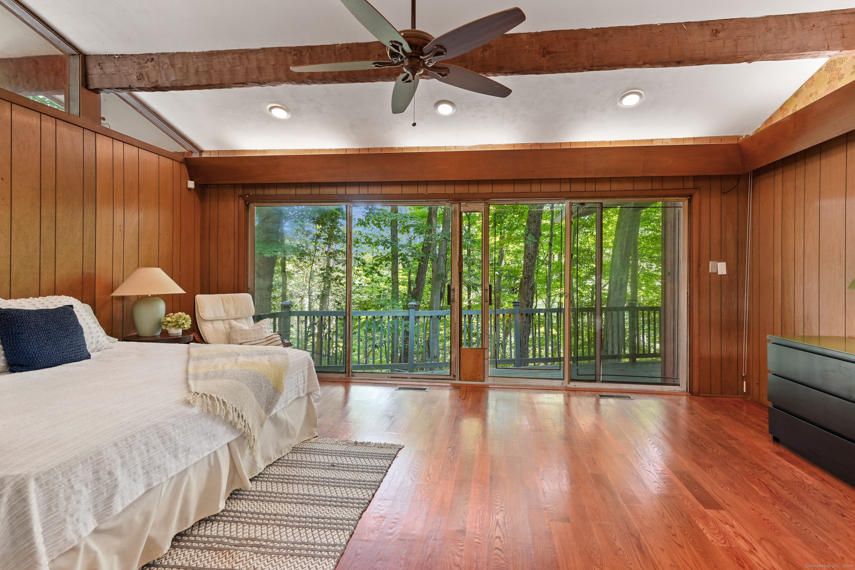 90 Lawrence Hill Road