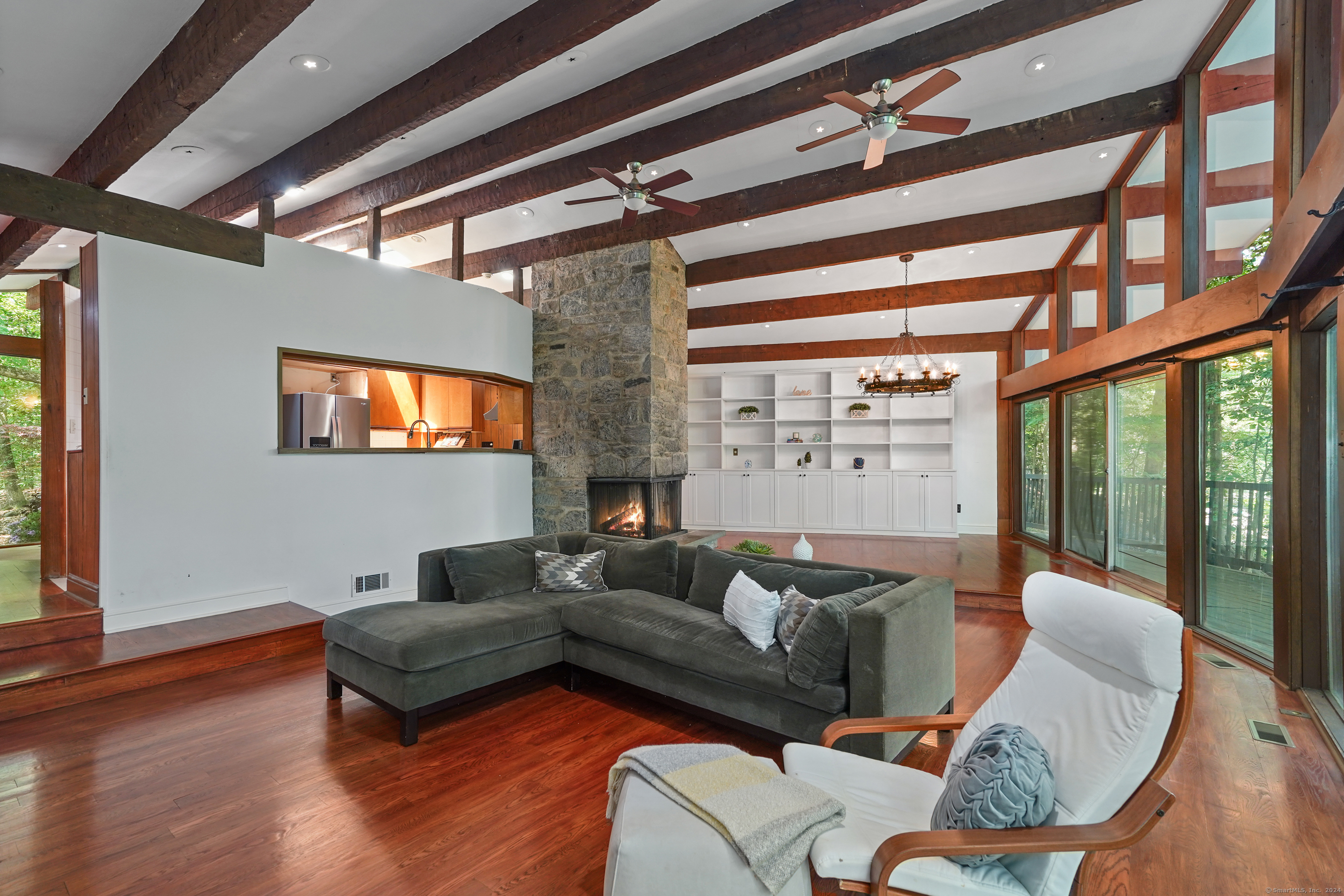 90 Lawrence Hill Road
