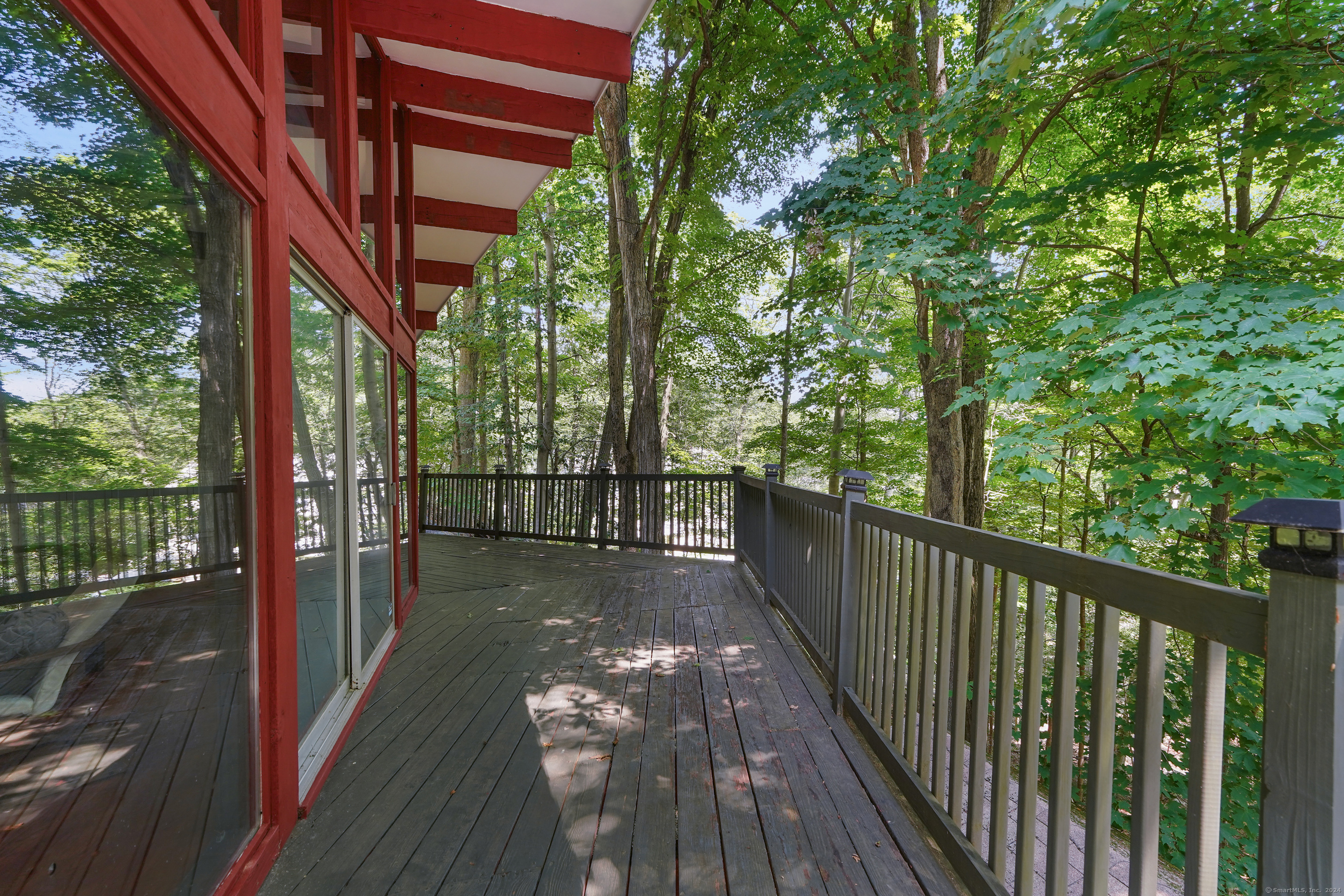 90 Lawrence Hill Road