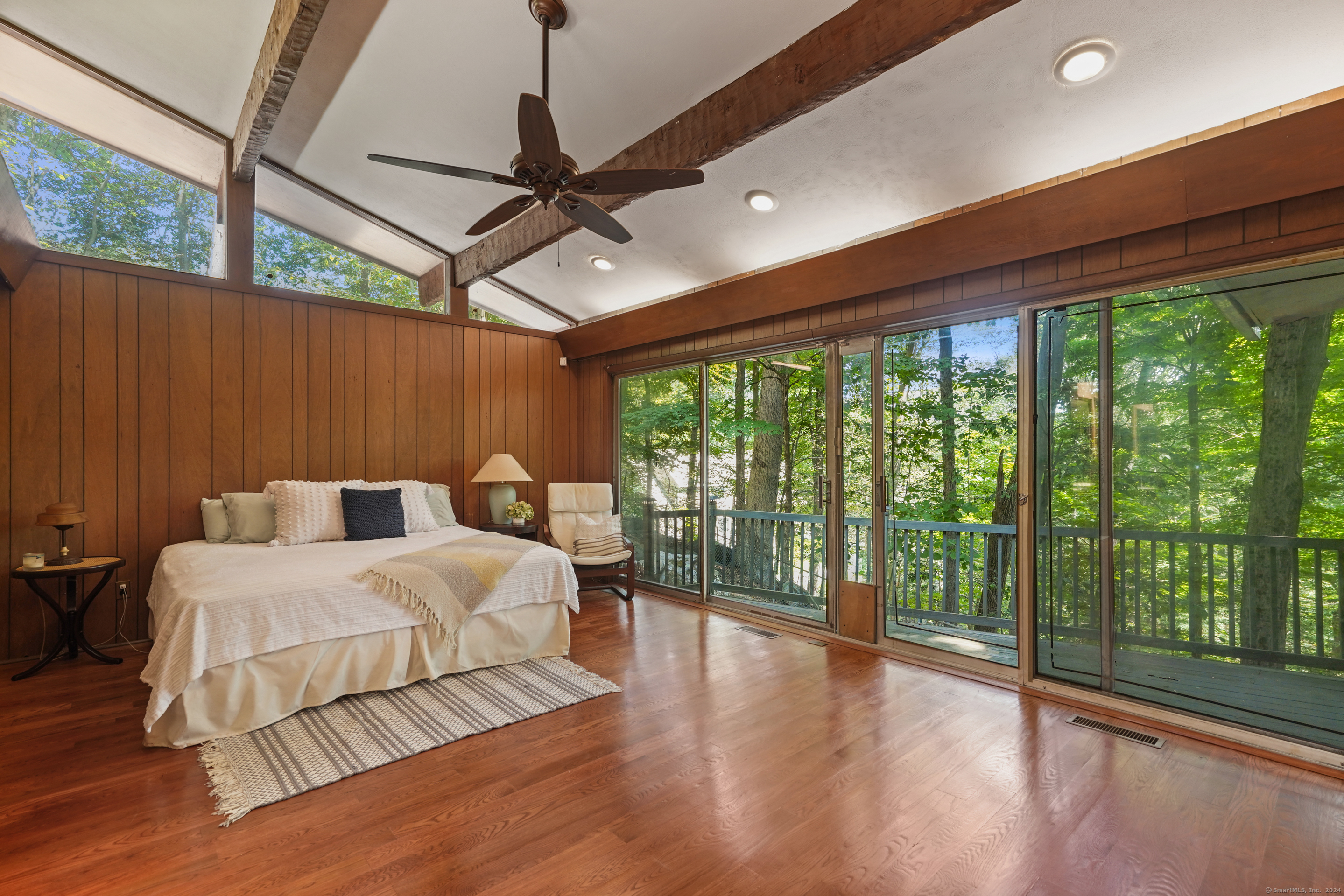 90 Lawrence Hill Road