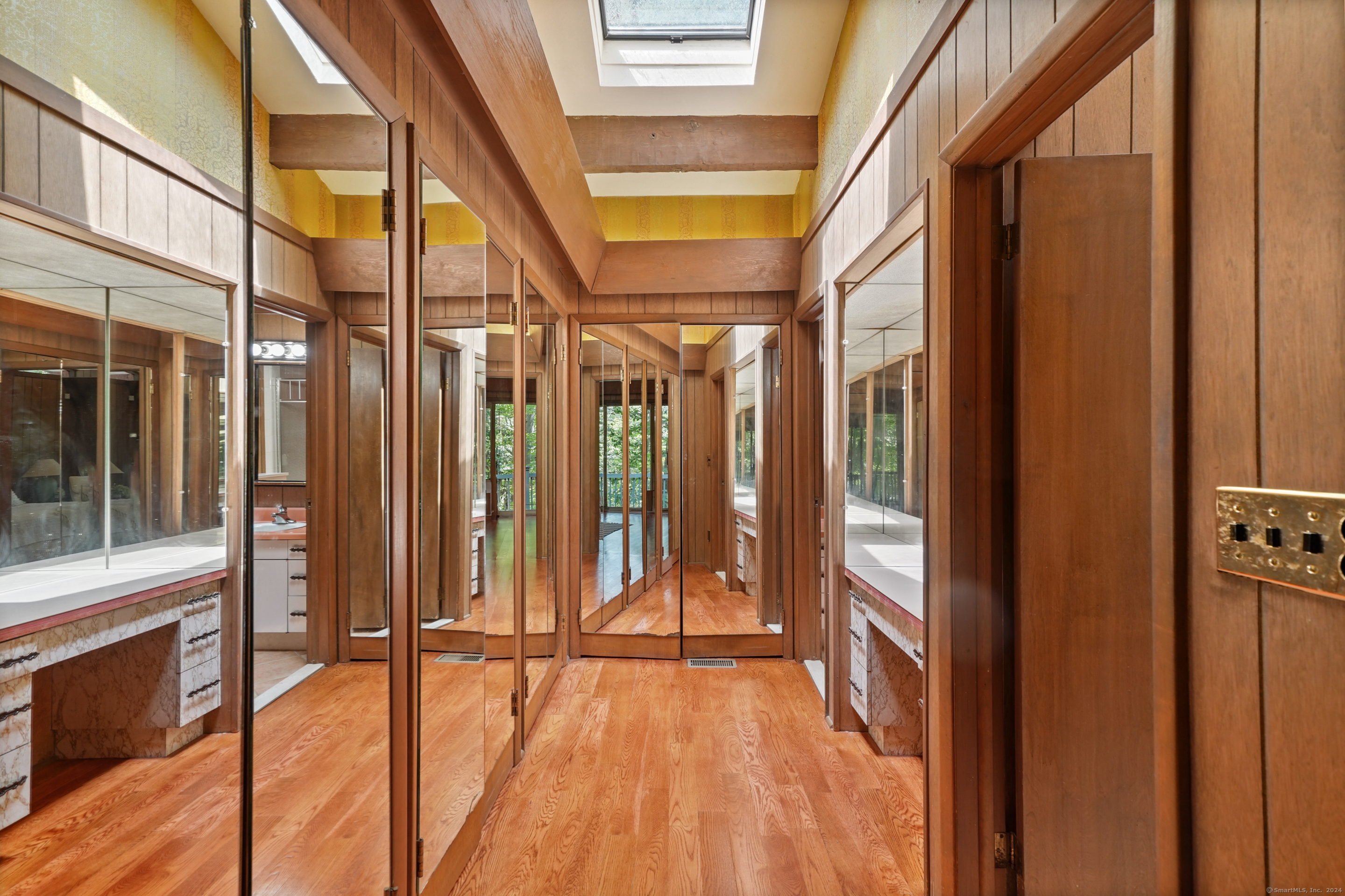 90 Lawrence Hill Road