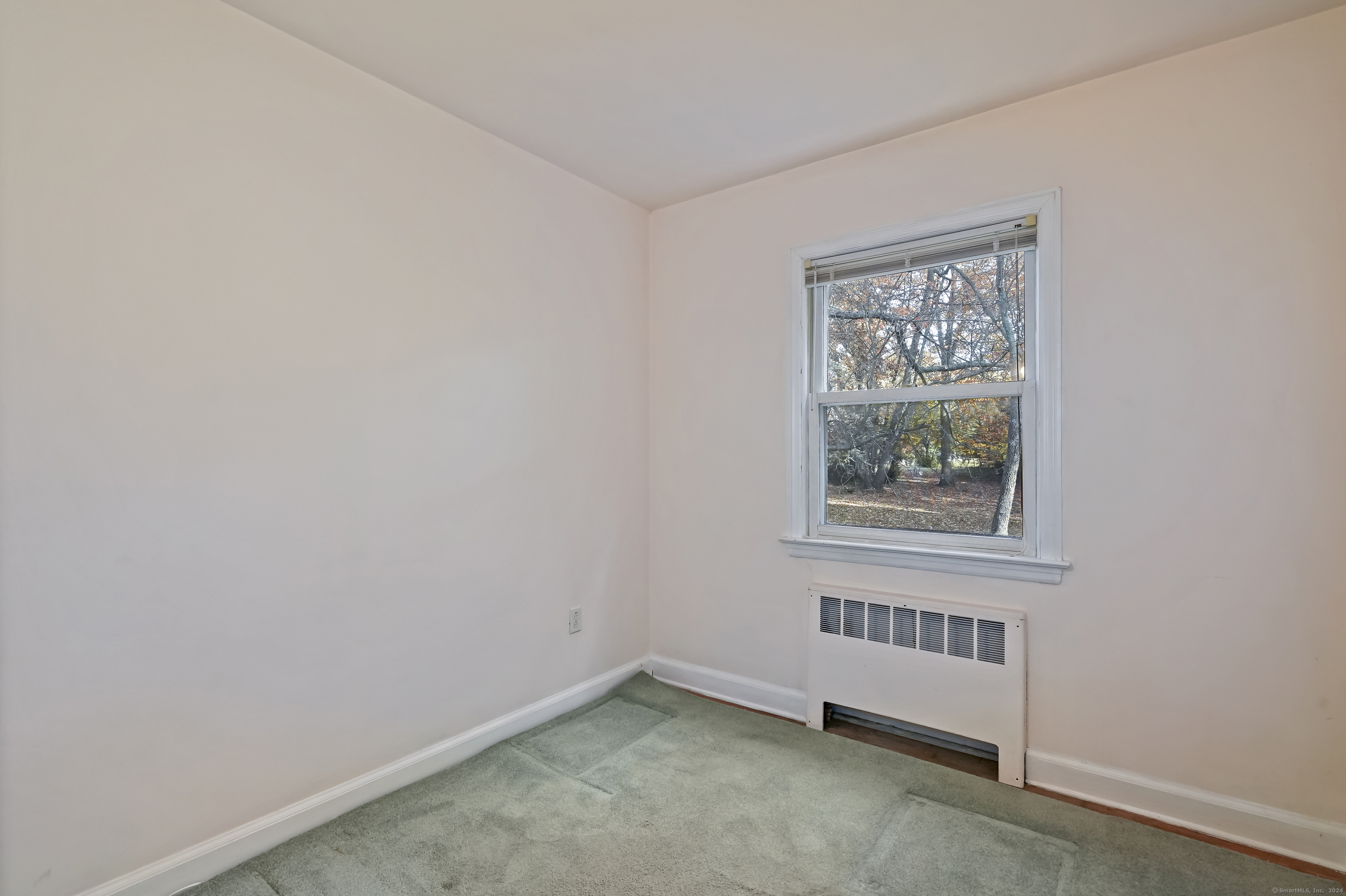 19 Jamroga Lane
