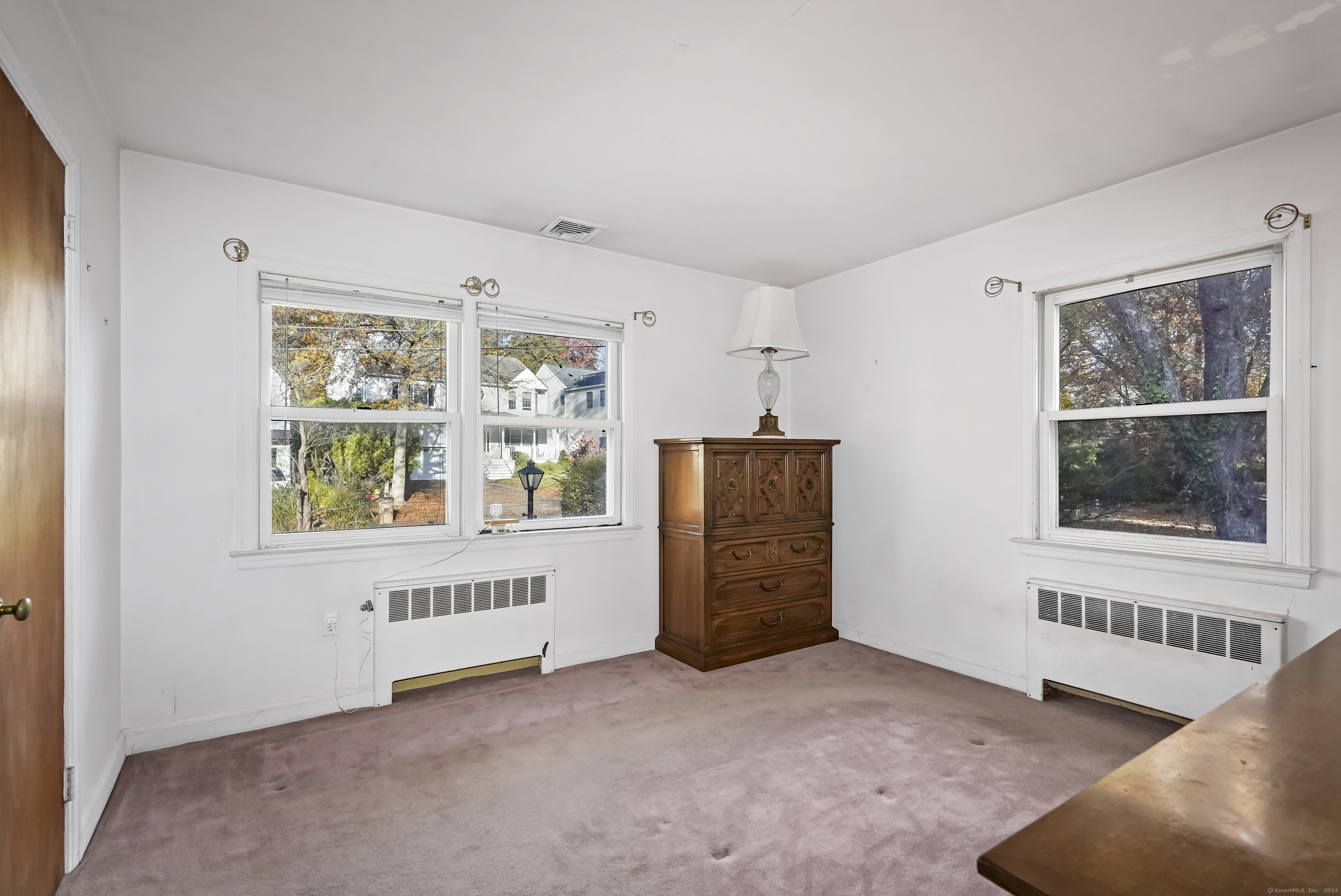 19 Jamroga Lane