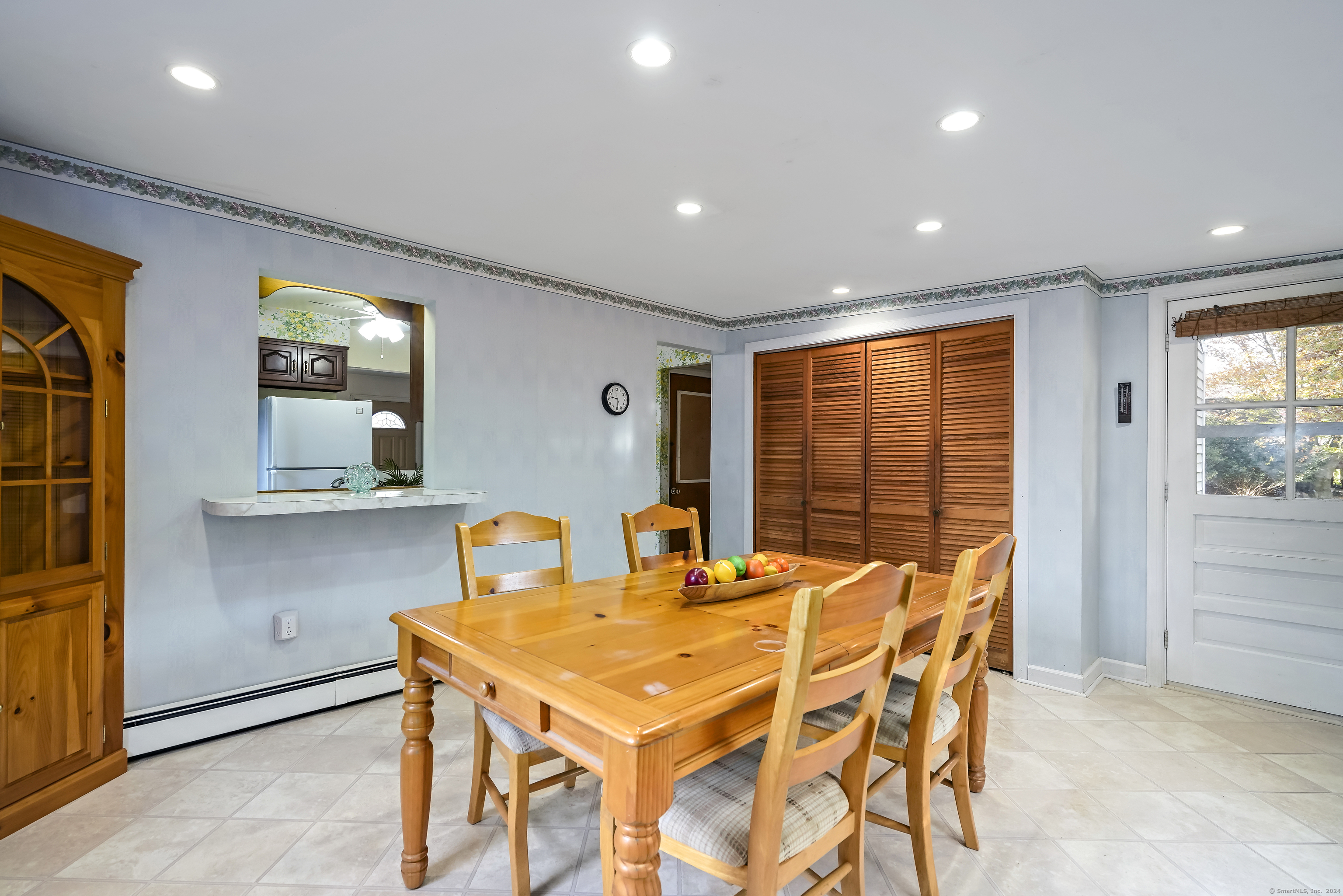 19 Jamroga Lane