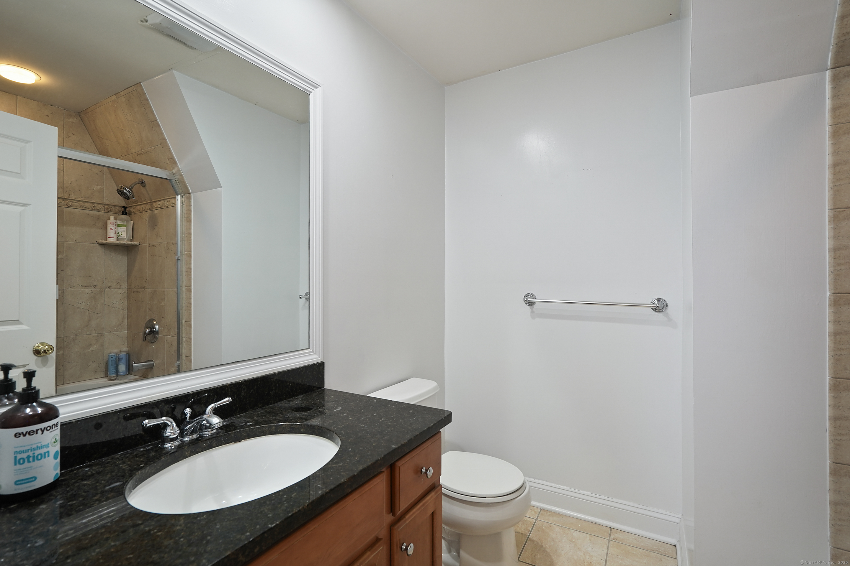439 Glenbrook Road APT A