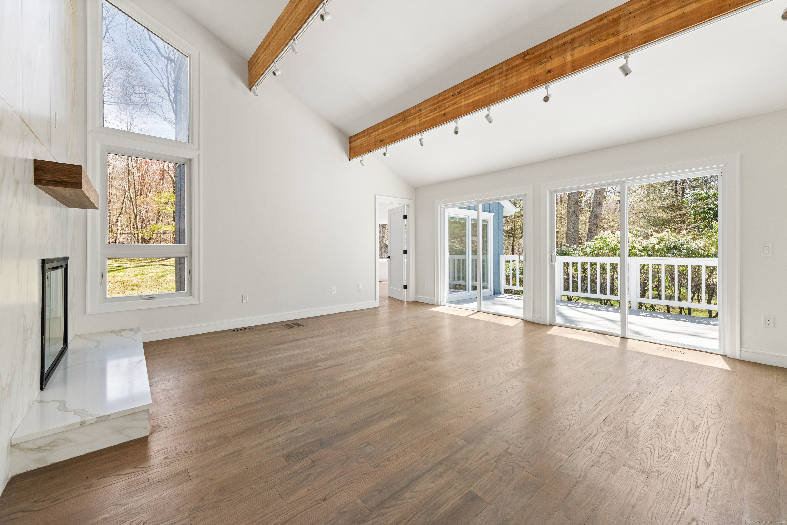 16 Hedge Brook Lane