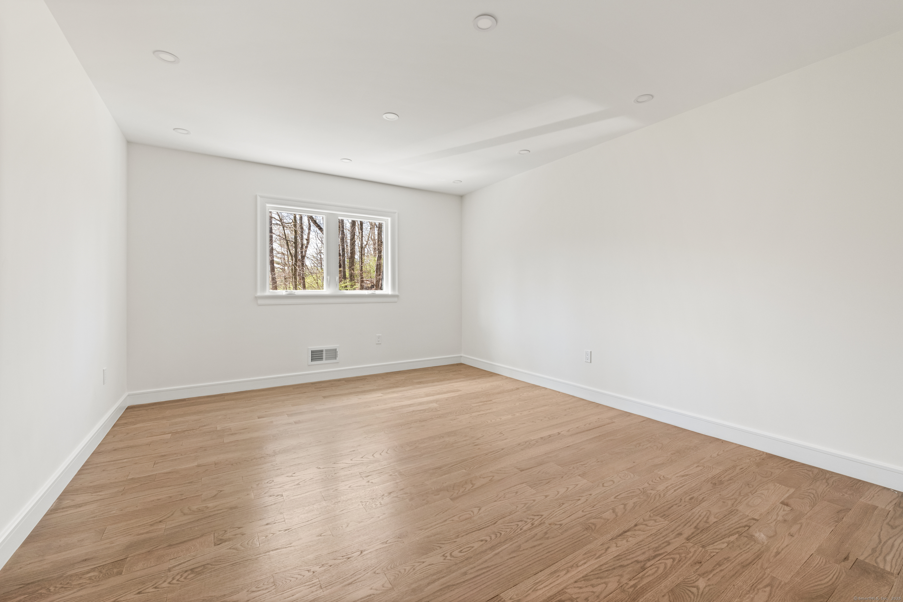 16 Hedge Brook Lane