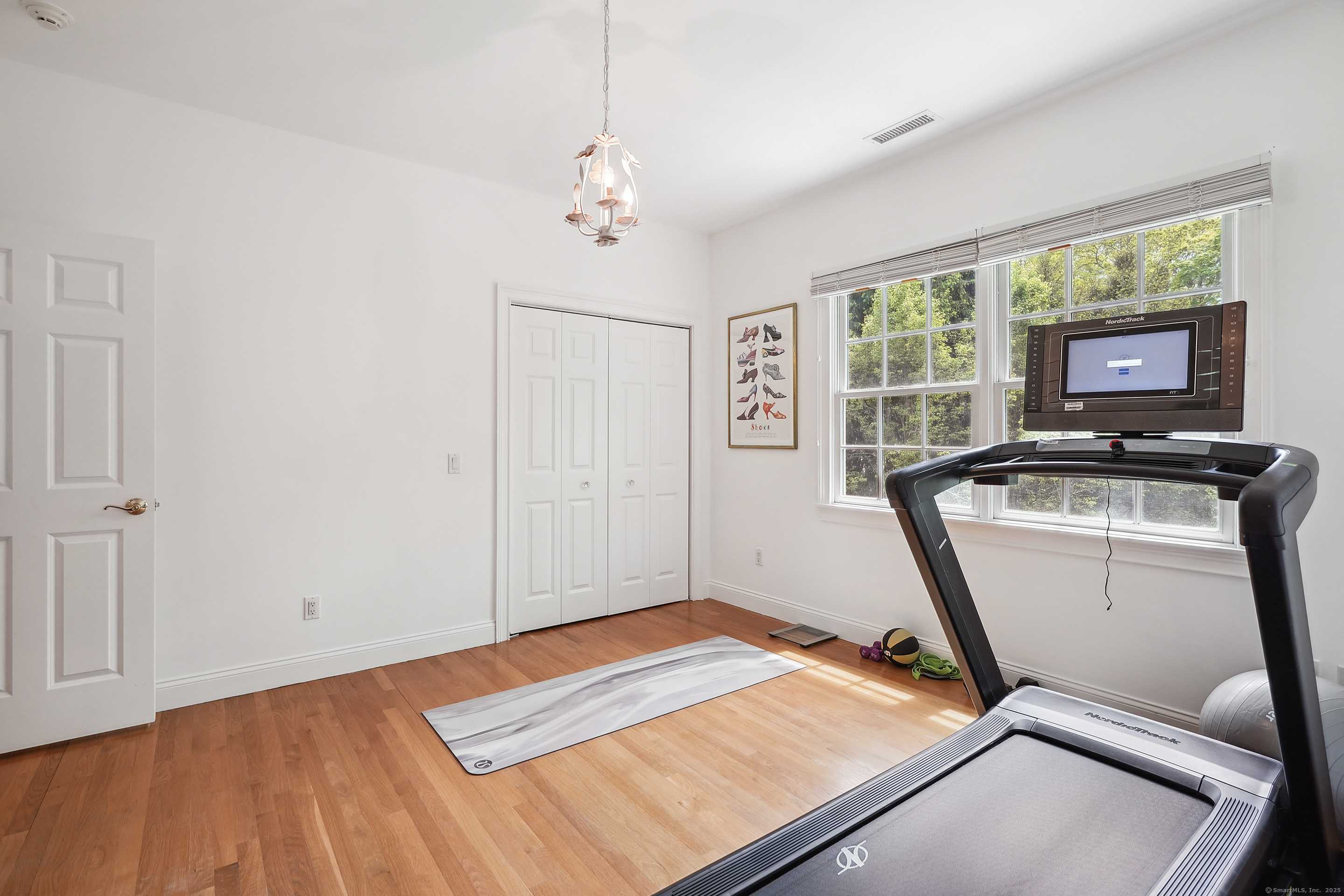 222 Roxbury Road