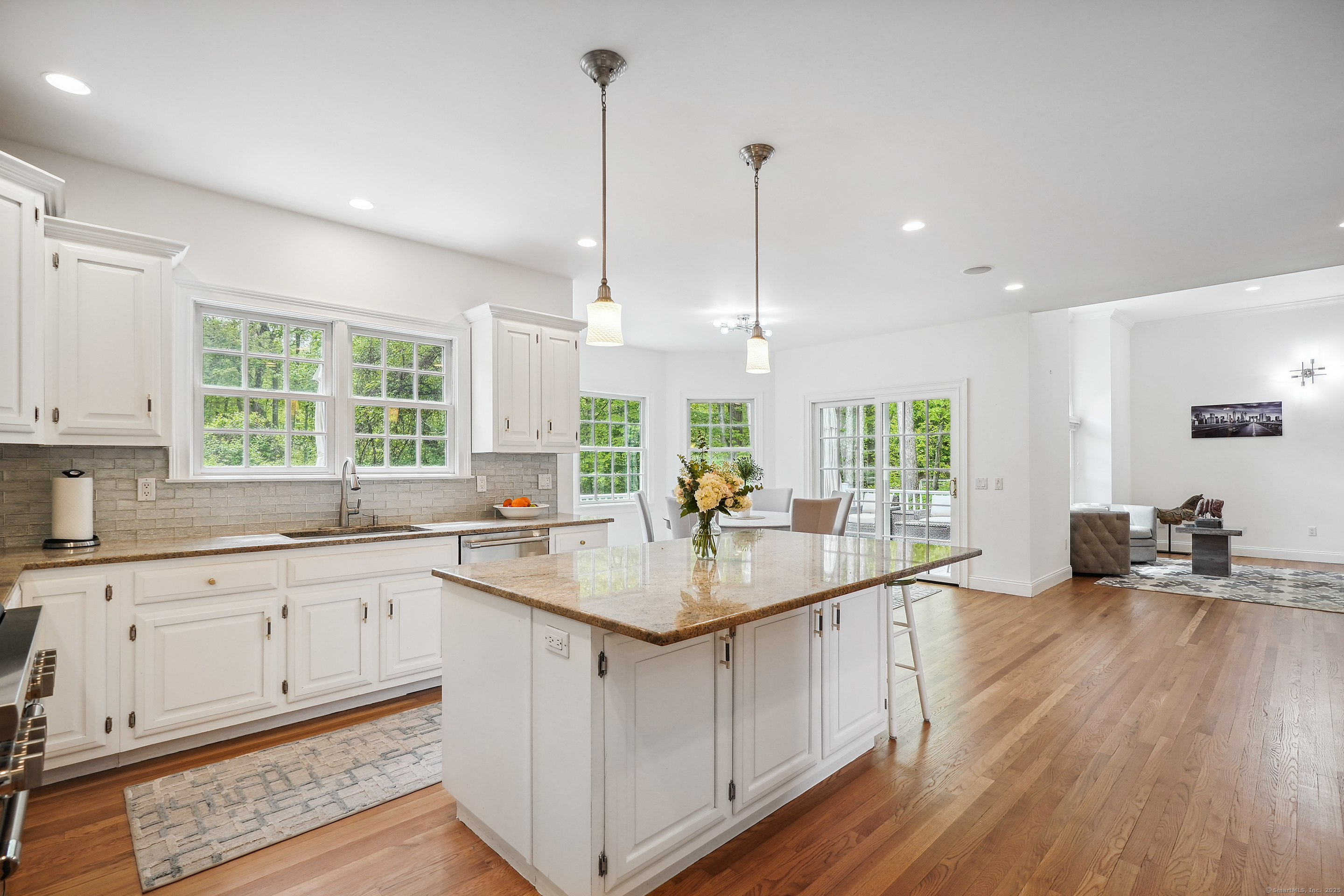 222 Roxbury Road