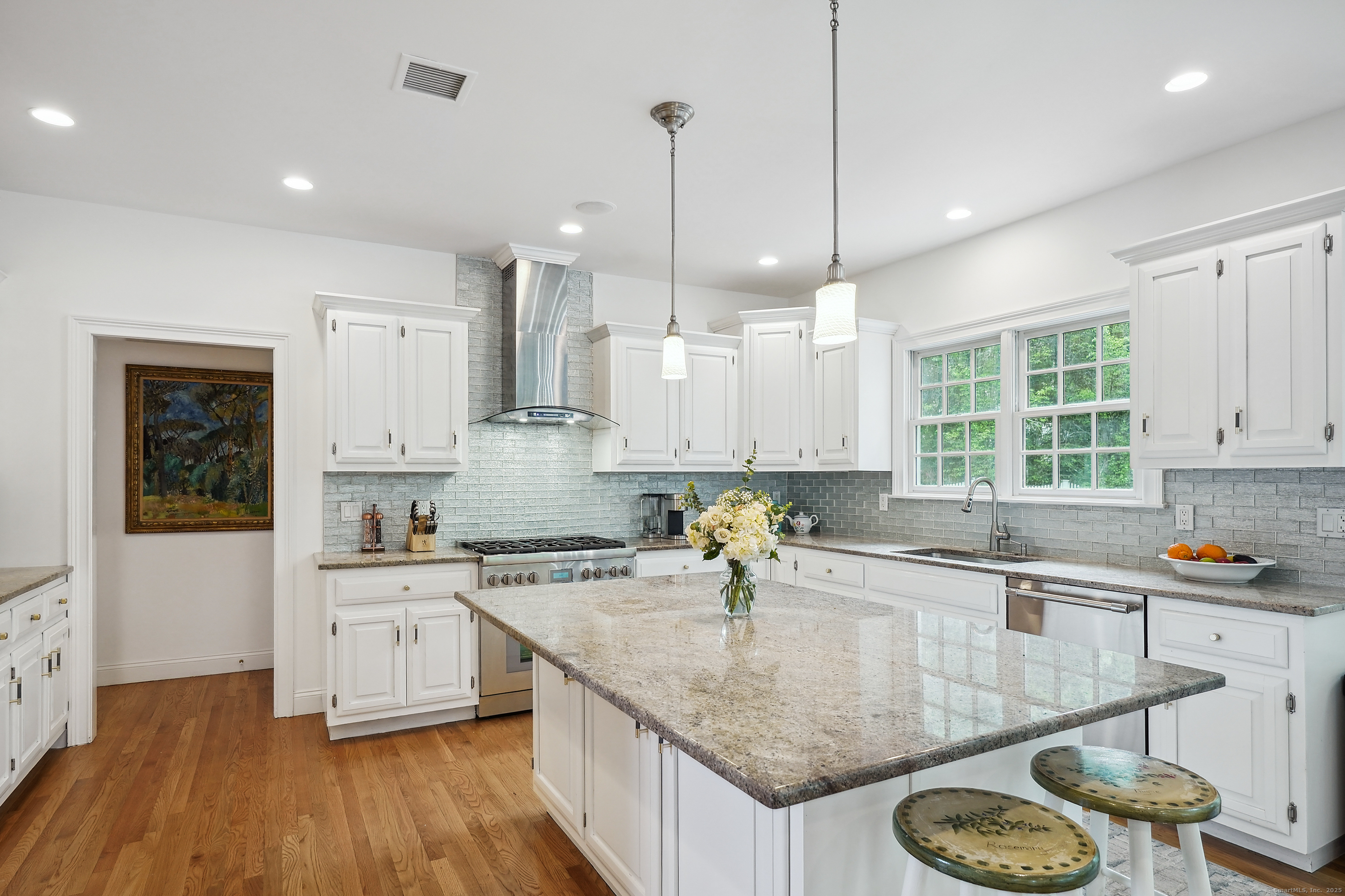 222 Roxbury Road