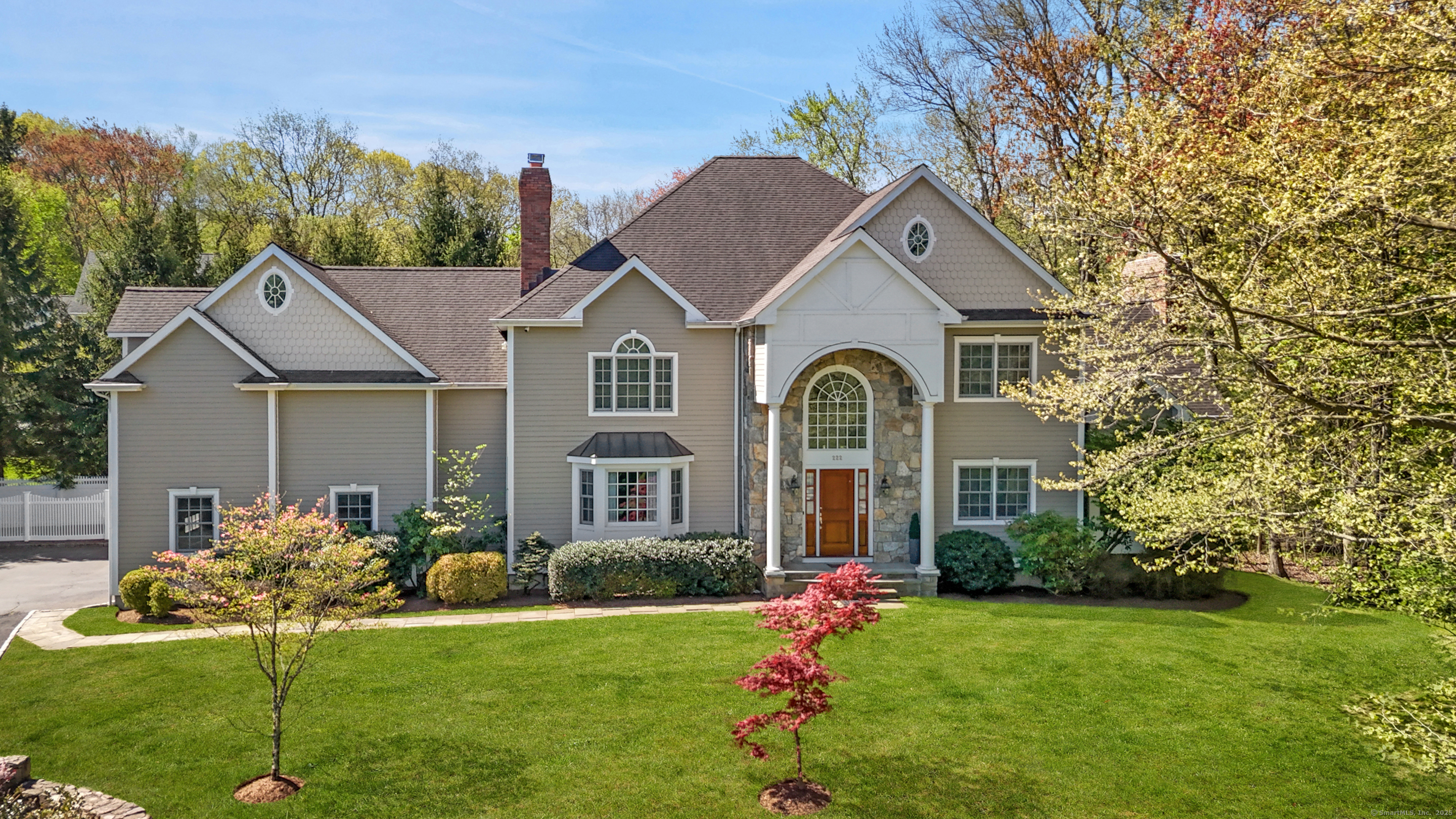222 Roxbury Road